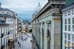 Vista del Círculo de las Artes y la calle desde la muralla