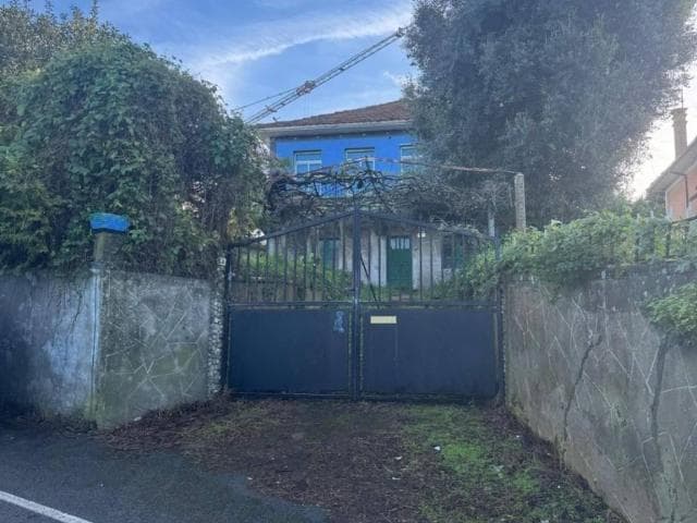 Entrada a una parcela o terreno en Palavea, A Coruña