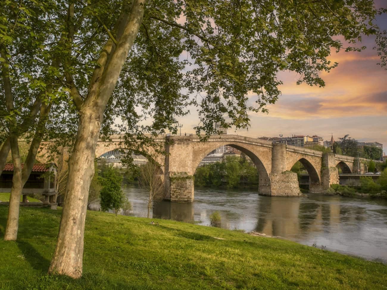 Iluminación del Puente Romano