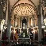 Interior de la Iglesia Castrense de San Andrés con altar y bóvedas