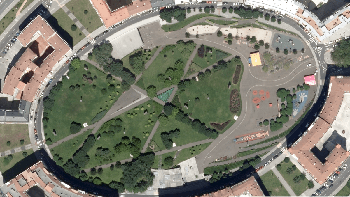 Vista aérea de la Plaza Elíptica de Los Rosales
