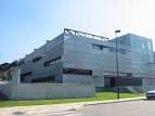 Edificio de arquitectura moderna en el Campus de Elviña