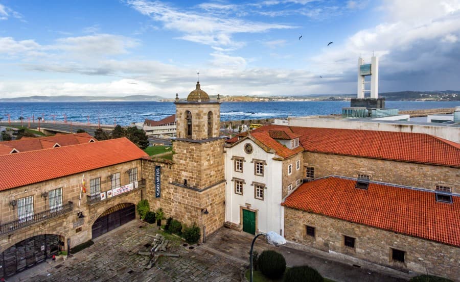 Vista aérea del complejo del Museo Histórico Militar y sus tejados