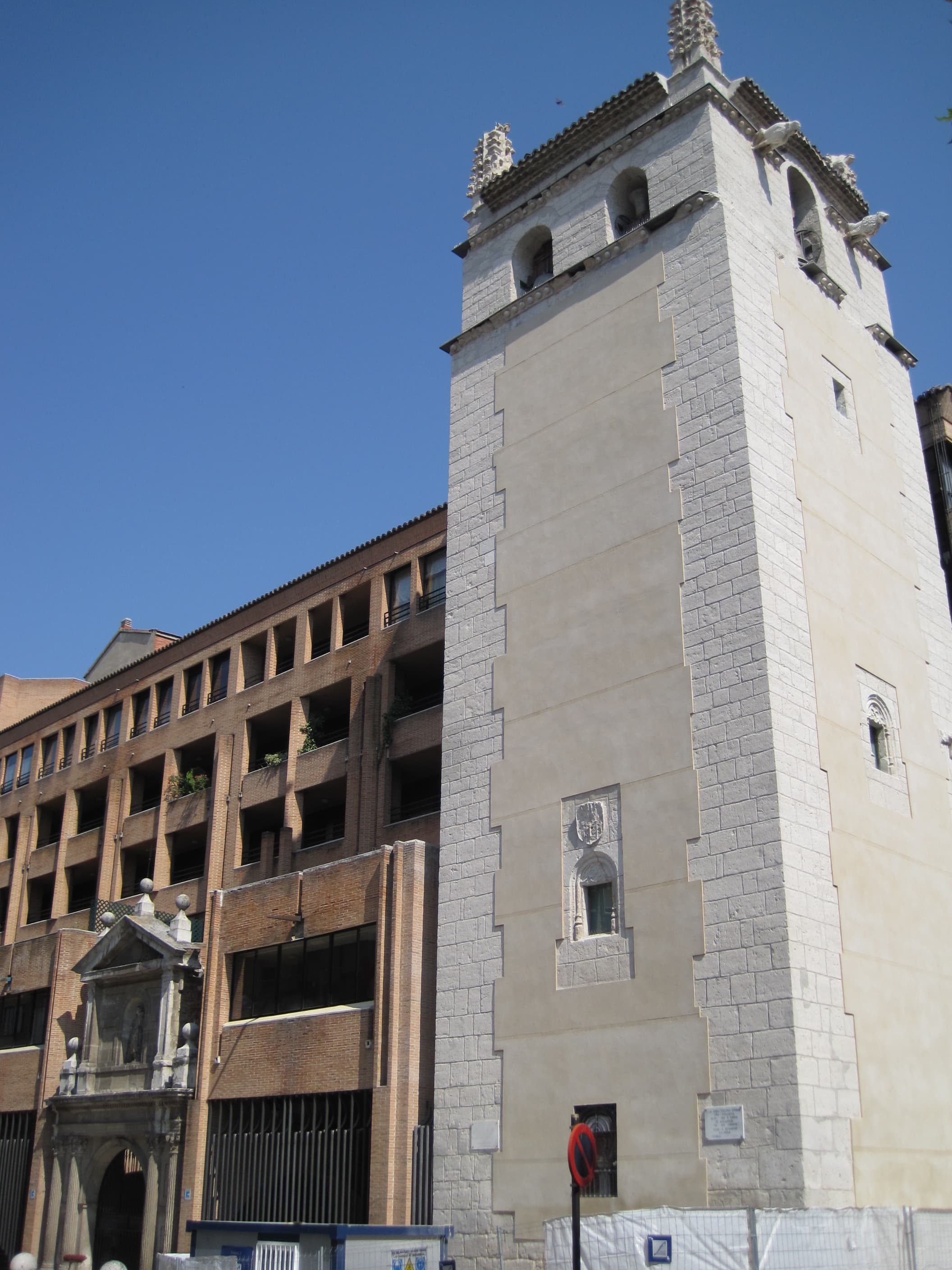 File:Iglesia de San Lorenzo, Valladolid.jpg - Wikimedia Commons