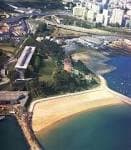 Panorámica aérea del Hospital Marítimo de Oza y la playa de Oza