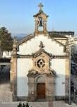 Vista frontal de la Capilla de Santa María en Lugo