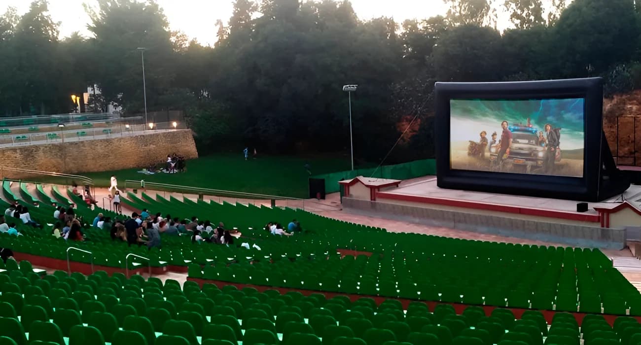 Cine de verano en Dos Hermanas