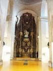 Interior de la Iglesia de la Compañía con el altar mayor