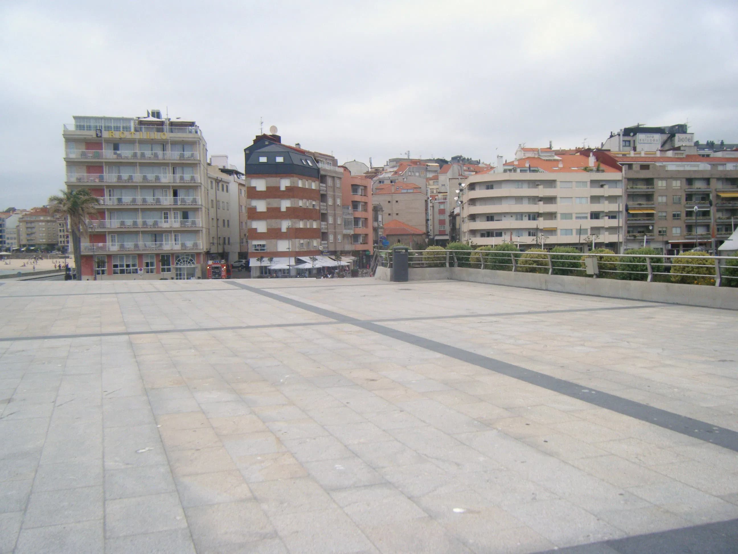 Plaza Do Mar en Sanxenxo: 3 opiniones y 5 fotos