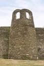Primer plano vertical de la Torre de A Mosqueira en Lugo