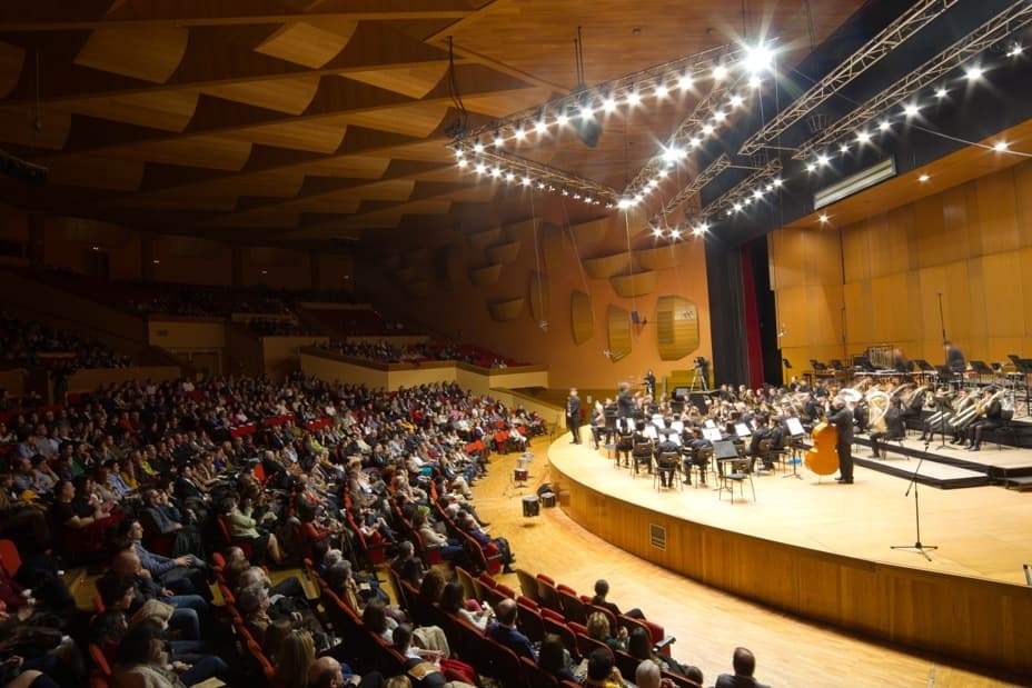 A CORUÑA LIVE XPERIENCE. bROTHERS iN bAND “BROTHERS IN ARMS 40Th Anniversary Tour”