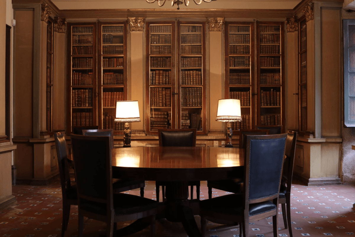 Biblioteca de la Casa Consulado