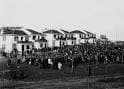 Inauguración histórica de las casas del Campo de Marte con una multitud