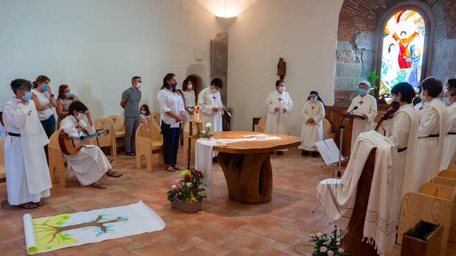 Concierto del dúo de chelos Tharoa Cordas