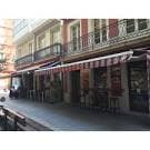 Fachada exterior del Café Bar Forno Alameda con mesas en la acera