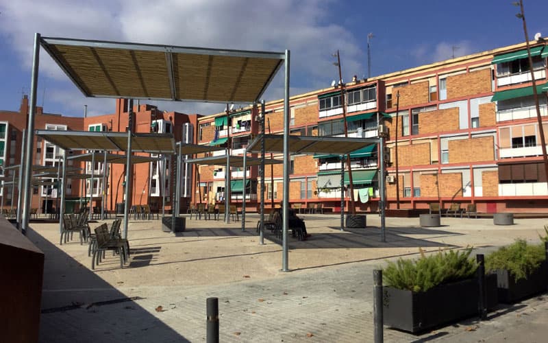 Millora de la plaça del Mig de Can Clos – BIMSA