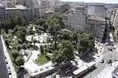 Vista aérea del Parque de San Lázaro con zonas verdes y edificios circundantes