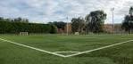 Campo de fútbol de césped artificial del Complejo Manolo Barreiro desde una esquina.