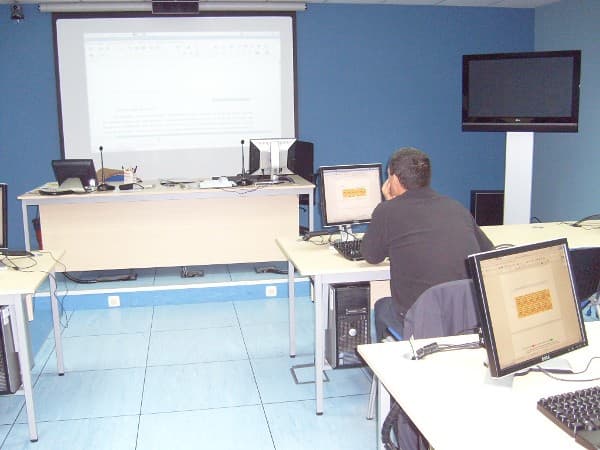 Taller “Cambia de bando”