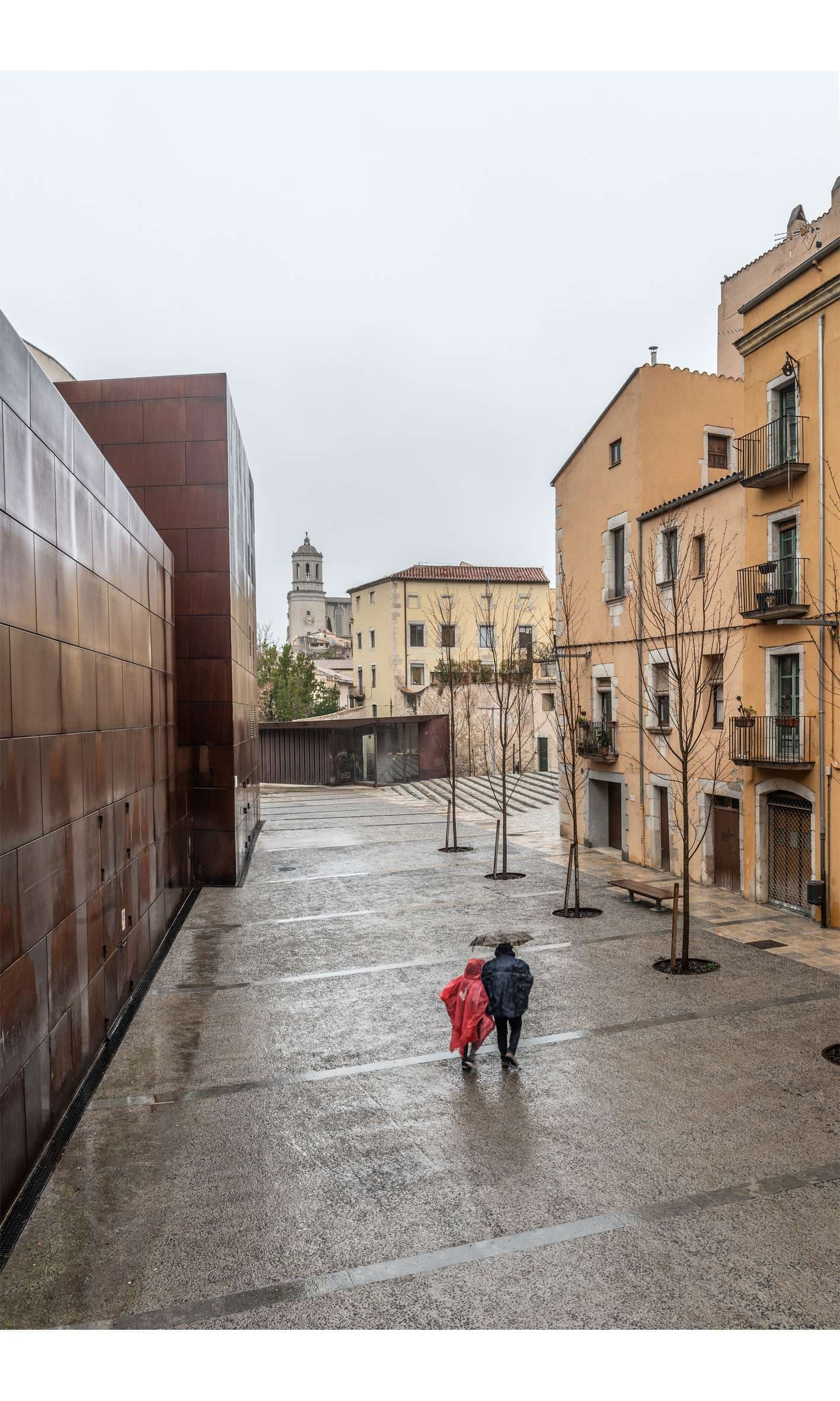 Urbanización de la nueva plaza del Pallol en el casco antiguo de ...