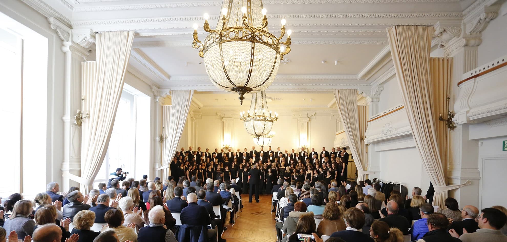 Salón Regio con público durante un evento