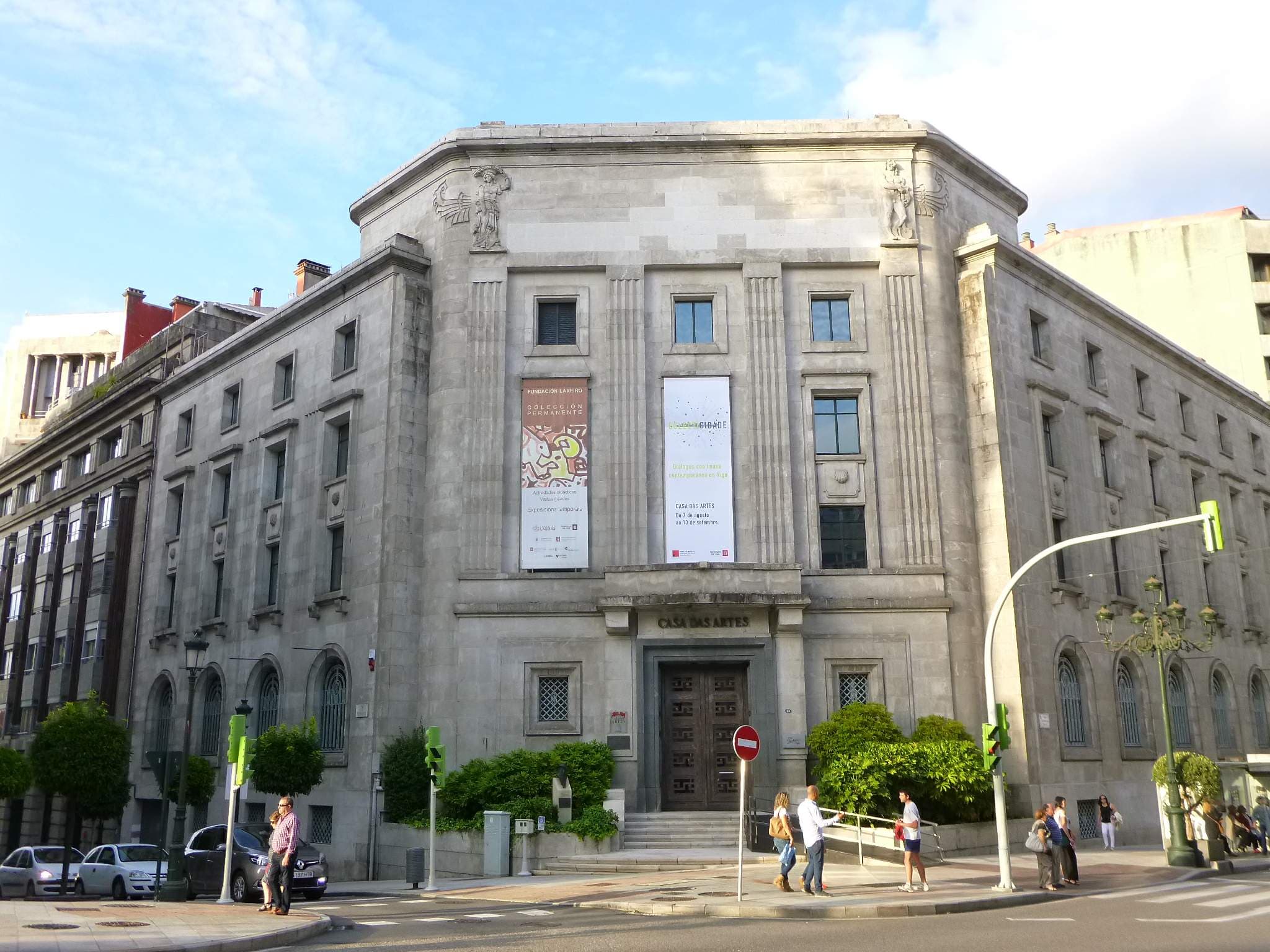Vista exterior de la Fundación Laxeiro en Vigo