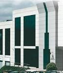 Vista exterior del edificio moderno de la Fundación María José Jove