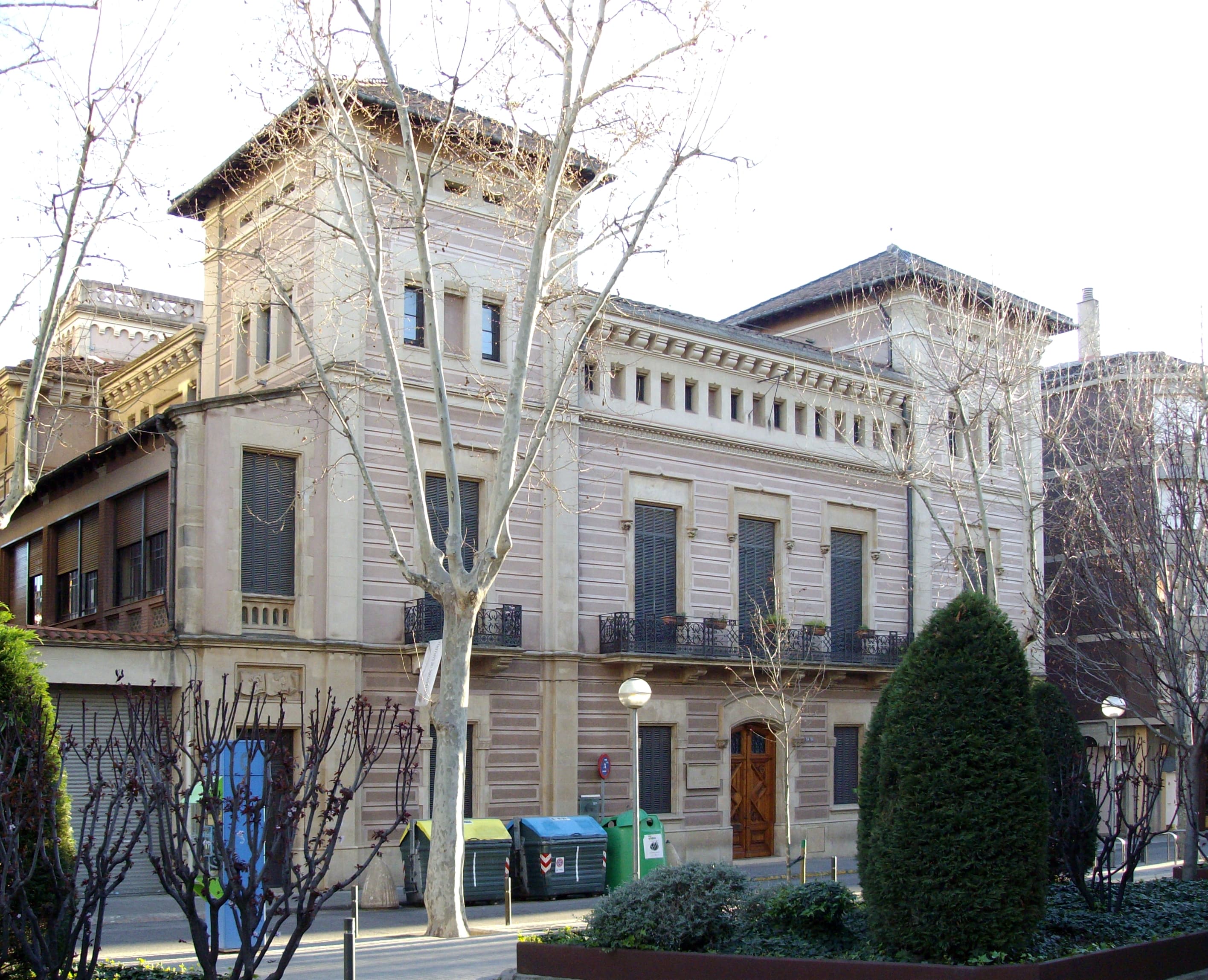 File:Arxiu Històric de Sabadell (Casa Ponsà).JPG - Wikimedia Commons