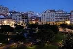 La Plaza de A Ferraría iluminada por la noche