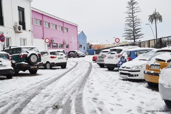 Estampa de Dénia tras la intensa nevada caída a primera hora de la ...