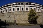 Fachada exterior de la Plaza de Toros de Pontevedra con detalle de su arquitectura