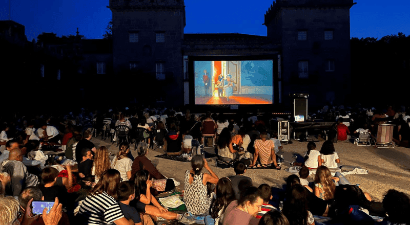 Cine ao aire libre: Pai non hai máis que 4: campás de voda
