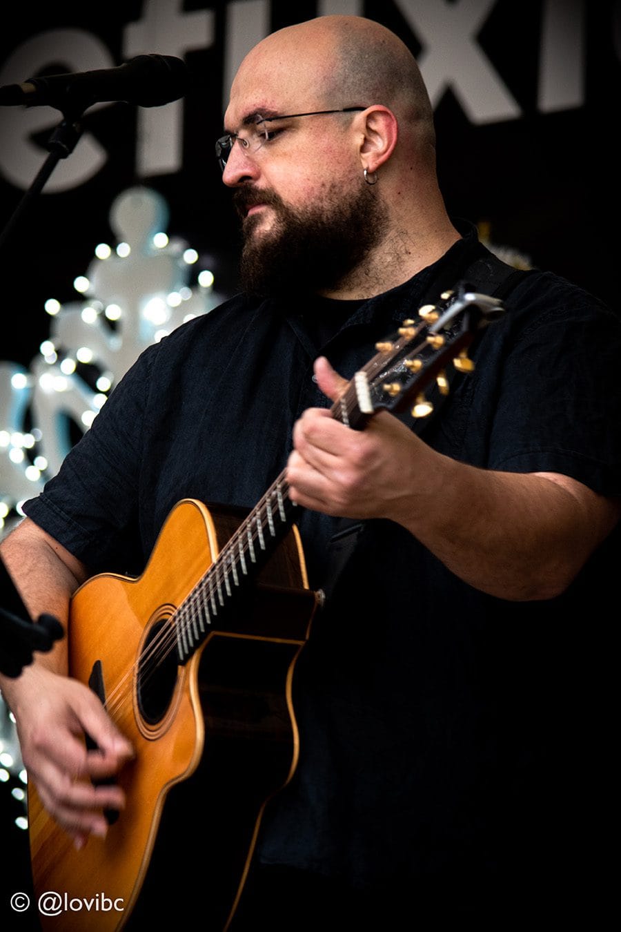 Concierto de Valentín Dacova en el ciclo Caixa Inversa
