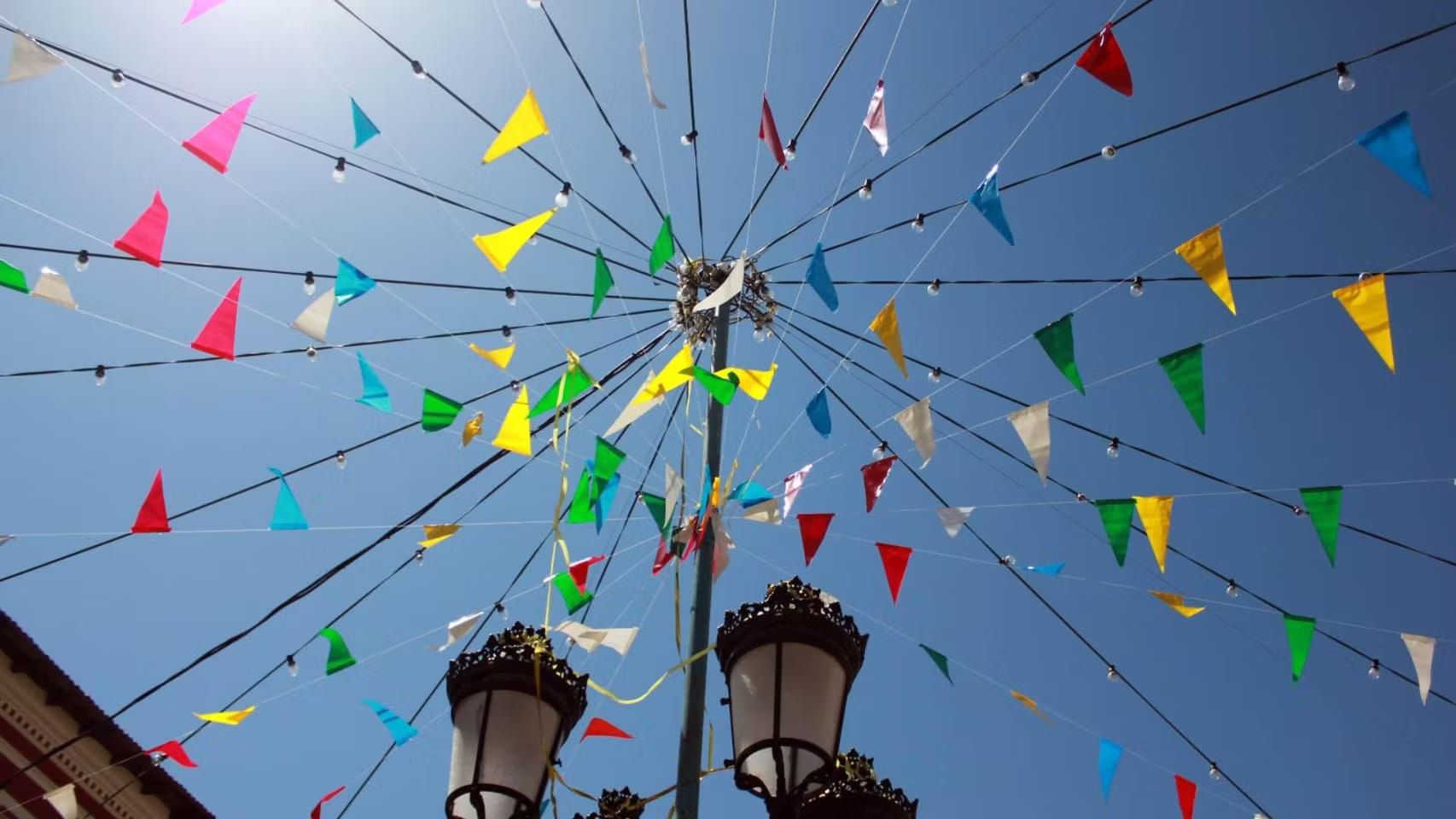 Mercadillo de artesanía en las Festas do Carme de Peruleiro y Os Mariñeiros