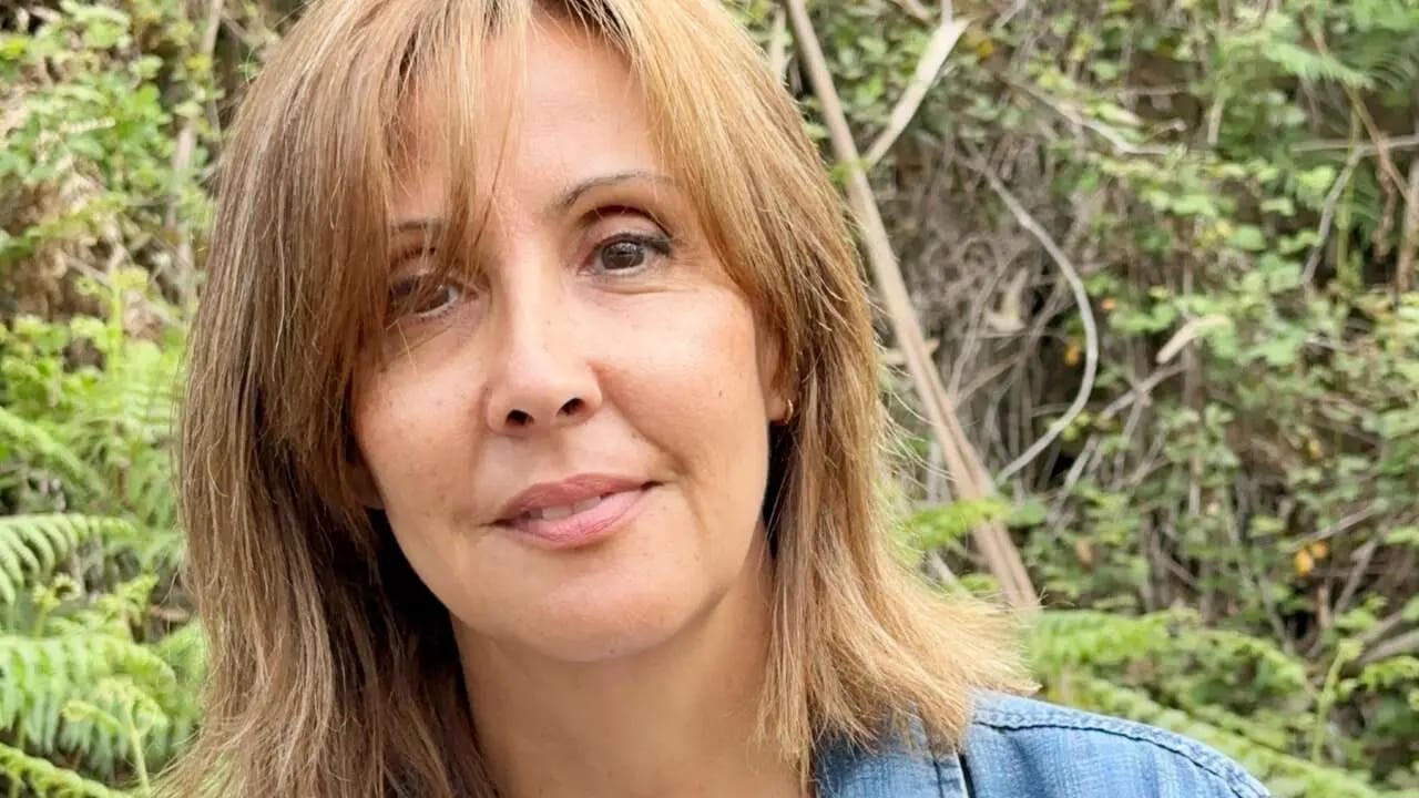 Presentación del libro Raíz de Sonia Cruz