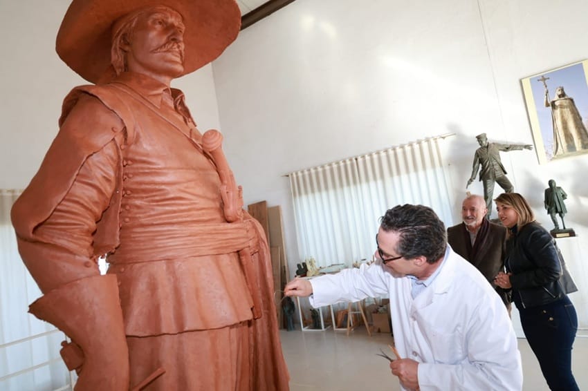 Inauguración del monumento al Capitán Alatriste