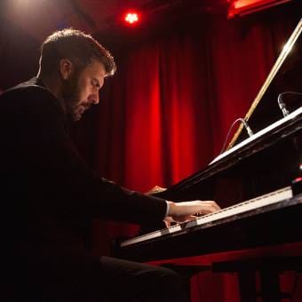 Concierto de Alex Conde Trío