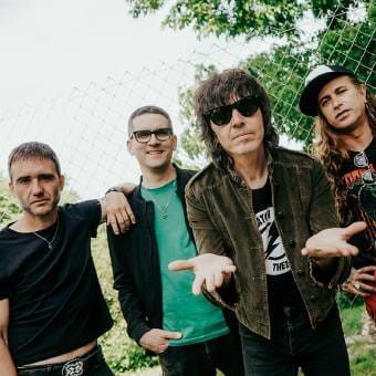 Concierto de Rubén Pozo y Los Chicos de la Curva