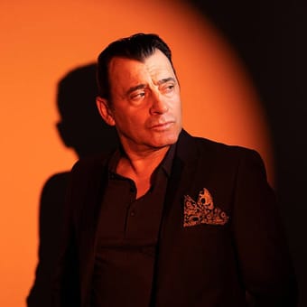 Zenet - Las manos y la voz