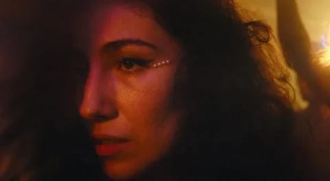 Ciclo Abusos e desmáns: Aicha