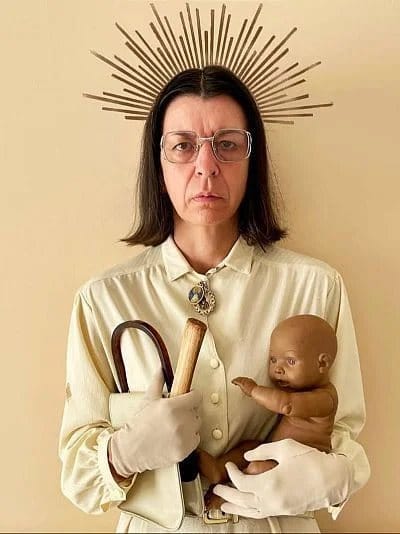 Ciclo Intersecciones Creativas: El mirón mirado. Ponencia performativa de Miss Beige