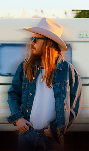 Carlos Sadness en concierto