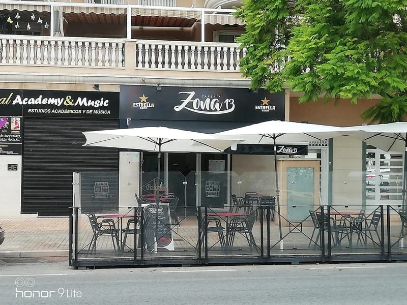 Restaurante Zona 13: comida en grupo en Elche