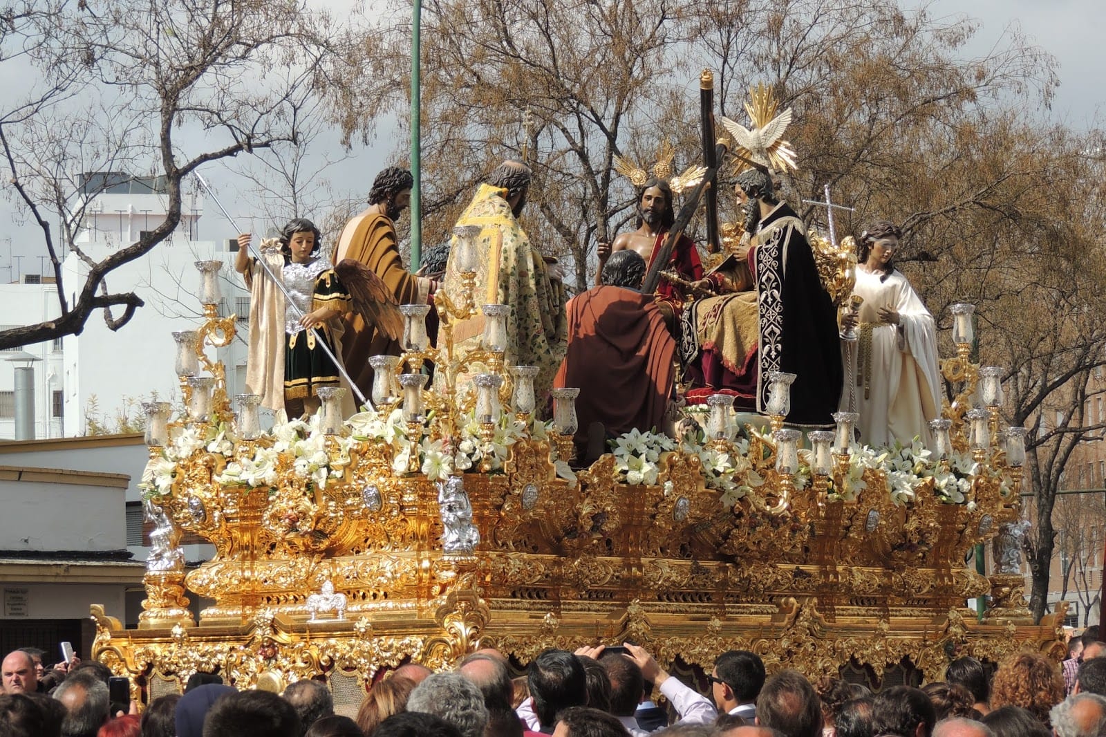 Procesión de la Hermandad de La Trinidad