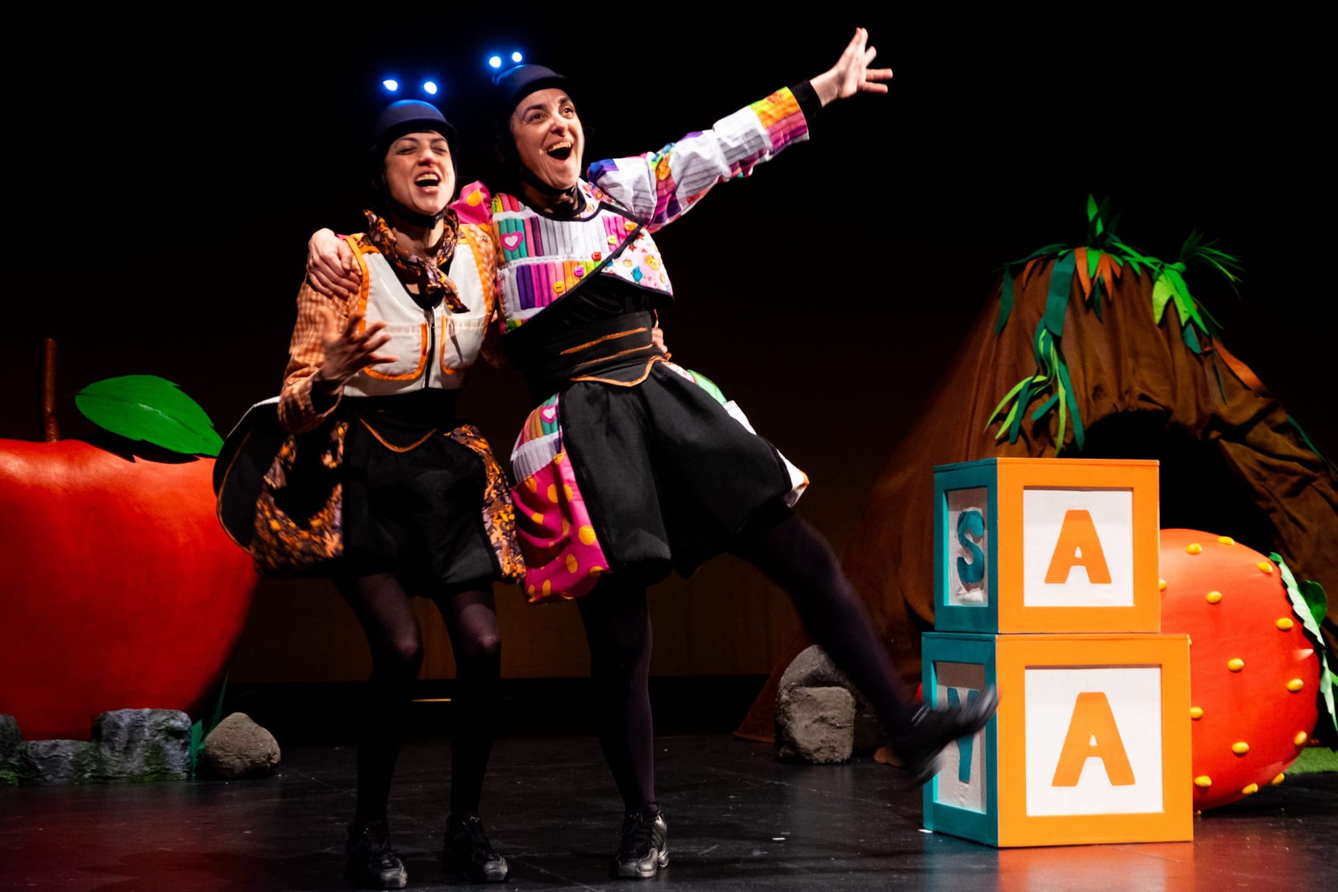 X Premiu y Festival de Teatru Nel Amaro: Arde la viesca