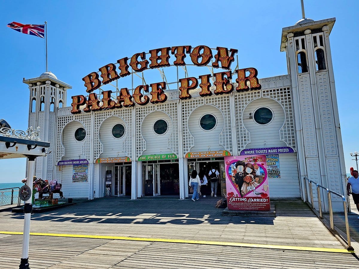 Brighton Seafront on a Budget: Cheap Eats and Free Spots