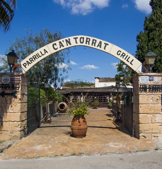 Mesón Ca'n Torrat: carnes a la brasa en el Pueblo de Calvià