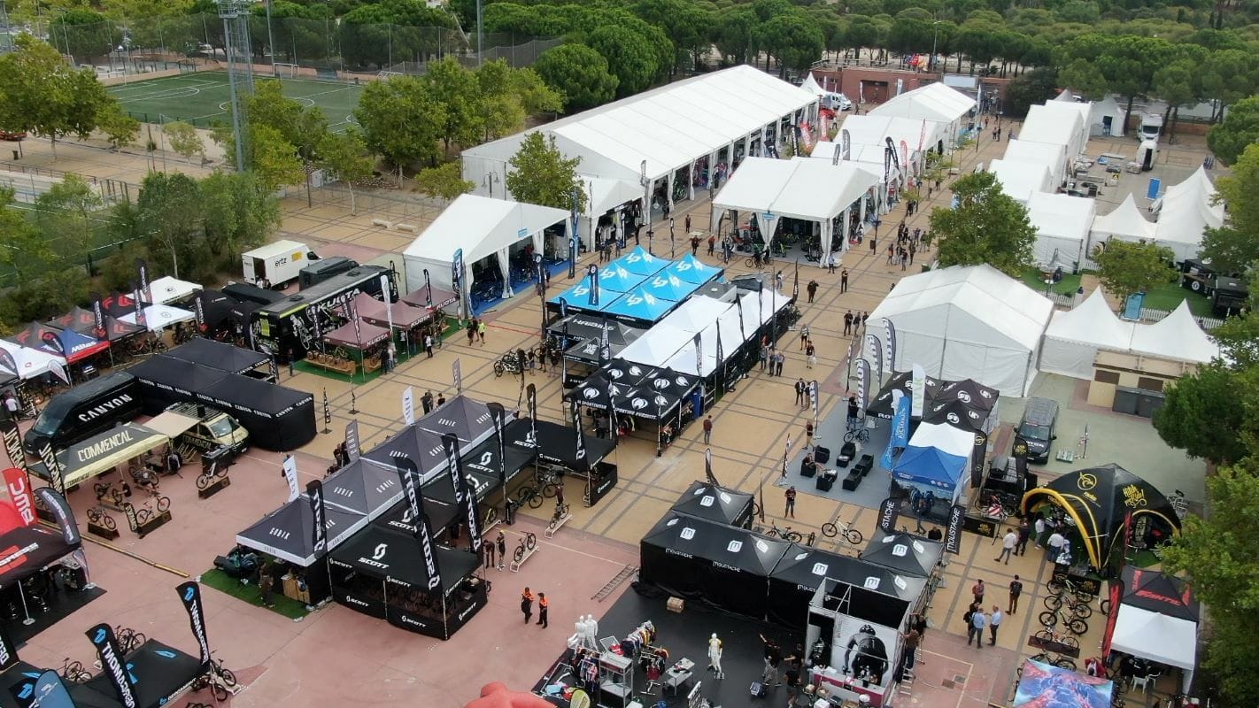 La feria de Las Rozas rebaja precios dos domingos