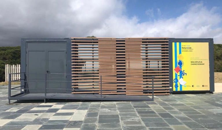 Biblioplatja: libros y talleres gratis junto al mar