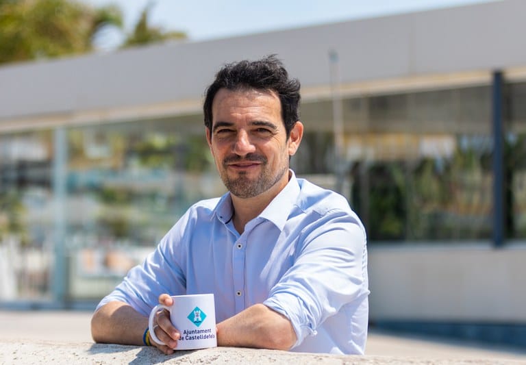 Parlem amb l'alcalde: Manu Reyes en el Baixador